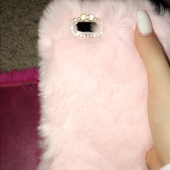 2 pink fur iPhone 6/7 plus cases - Picture 3 of 4